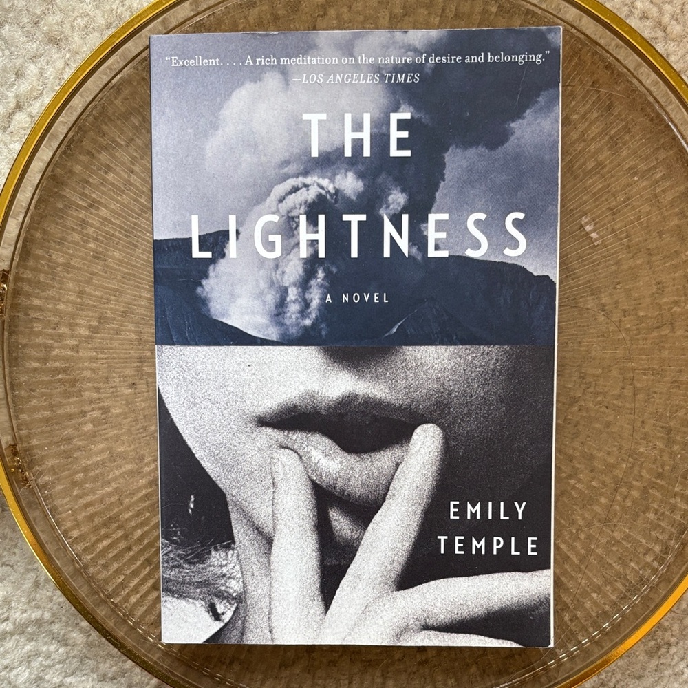 2/$12 📚 The Lightness by Emily Temple Book